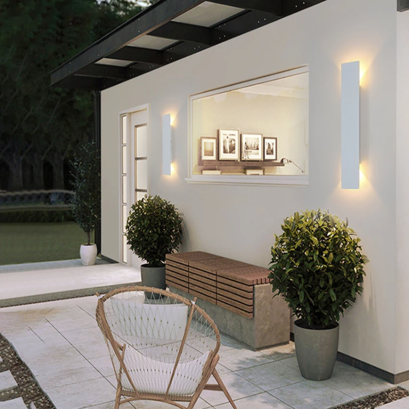 Linea | Cast Aluminum IP65 LED Up and Down Outdoor Wall Light, Modern Exterior Sconce in Four Lengths