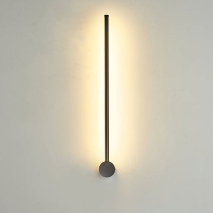 Filo | Slim Aluminum LED Wall Sconce Strip, Modern Linear Wall Light in Black or Gold for Bedroom and Hallway