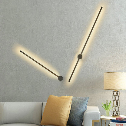 Filo | Slim Aluminum LED Wall Sconce Strip, Modern Linear Wall Light in Black or Gold for Bedroom and Hallway