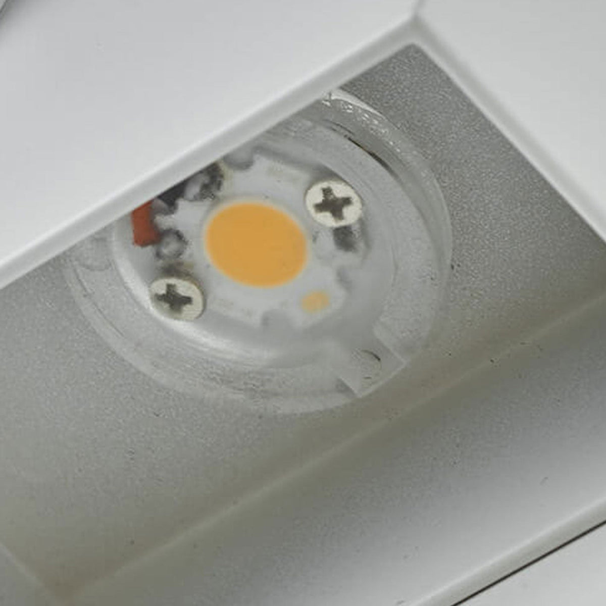 Guardia | Compact Aluminum LED Wall Light with Optional Motion Sensor, Modern Exterior Sconce for Porch