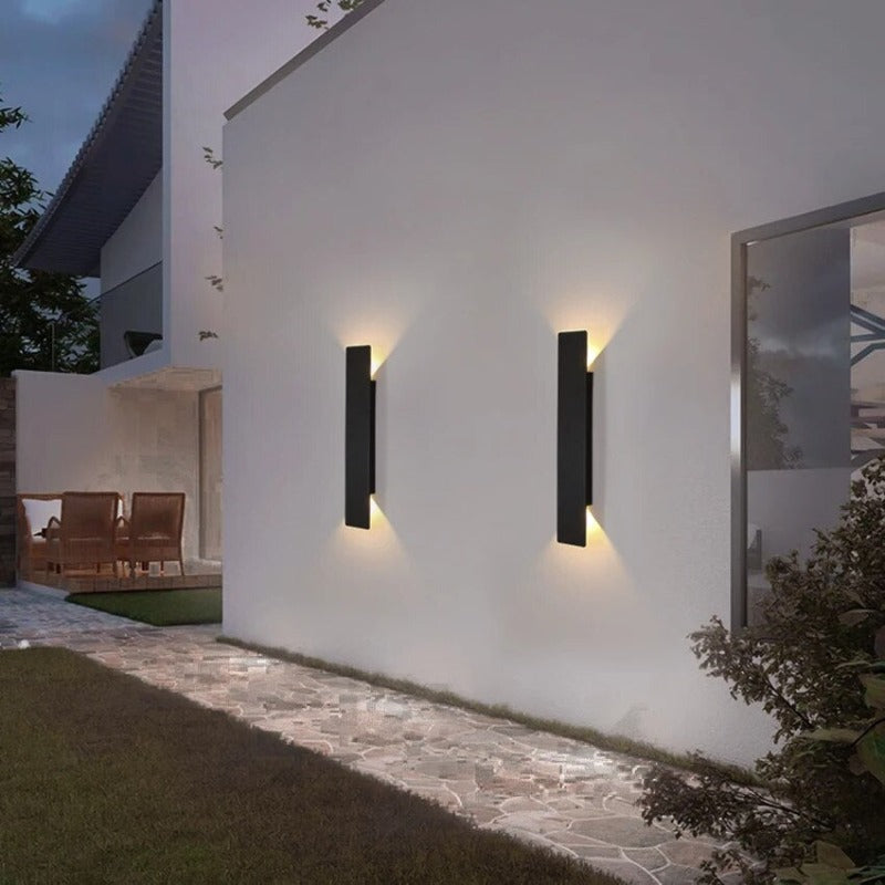 Linea | Cast Aluminum IP65 LED Up and Down Outdoor Wall Light, Modern Exterior Sconce in Four Lengths
