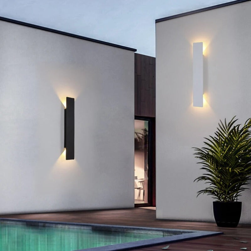 Linea | Cast Aluminum IP65 LED Up and Down Outdoor Wall Light, Modern Exterior Sconce in Four Lengths