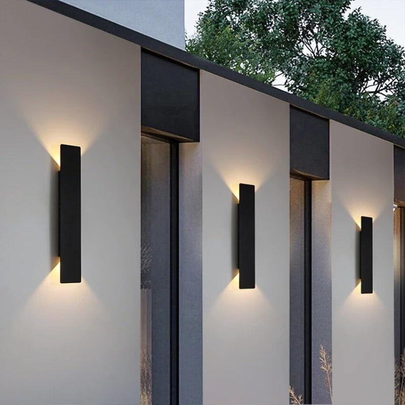 Linea | Cast Aluminum IP65 LED Up and Down Outdoor Wall Light, Modern Exterior Sconce in Four Lengths